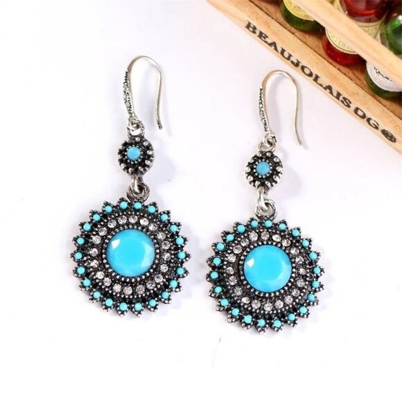 2/$24 Vintage-Inspired Turquoise & Silver Tone Sunburst Dangle Earrings - Picture 1 of 7
